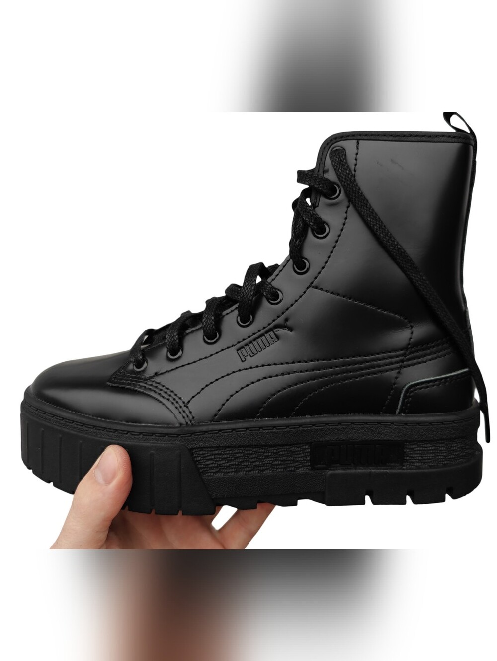 BLACK PLATFORM SNEAKERS BY PUMA SIZE 6.5 WOMANS